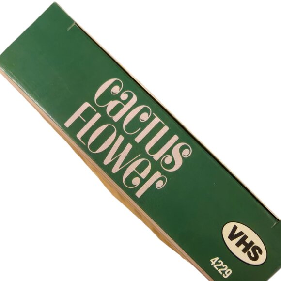 Cactus Flower VHS Comedy Movie Walter Matthau Ingrid Bergman Goldie Hawn - Picture 8 of 9